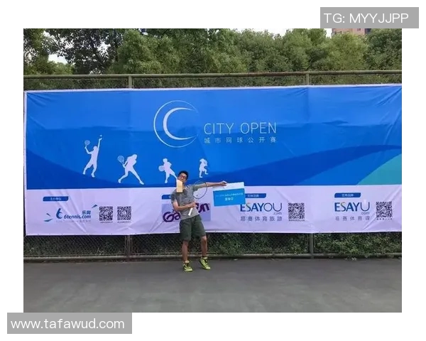 上海网球队的崛起与蜕变:城市联赛背后的奋斗与荣耀 上海网球队的崛起与蜕变:城市联赛背后的奋斗与荣耀