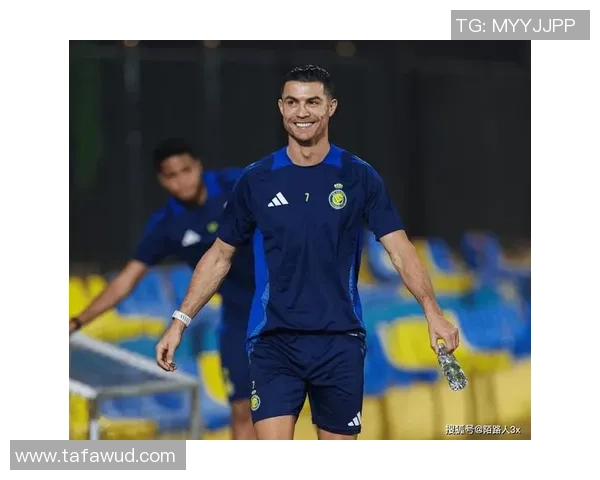 热爱健身的足球明星们如何通过锻炼提升竞技状态与个人魅力 热爱健身的足球明星们如何通过锻炼提升竞技状态与个人魅力