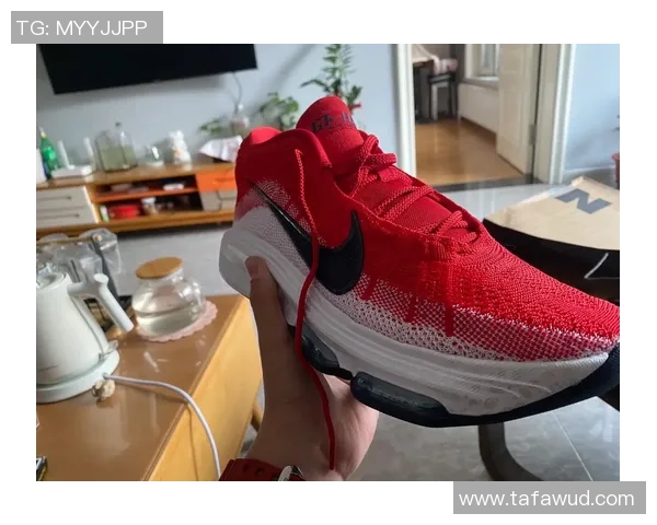 羽毛球装备选购指南:如何挑选适合的球鞋提升你的比赛表现 羽毛球装备选购指南:如何挑选适合的球鞋提升你的比赛表现