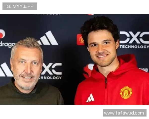 足球明星欧切尔的传奇之路与球场背后的故事揭秘 足球明星欧切尔的传奇之路与球场背后的故事揭秘