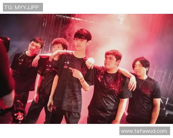 国际邀请赛点评：FPX的比赛经验表现